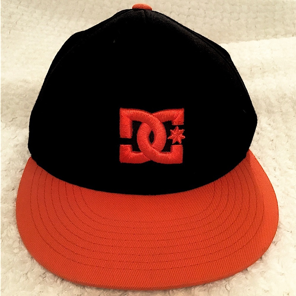 210 Fitted by Flexfit Baseball cap sz 6 7/8 -7 1/4.